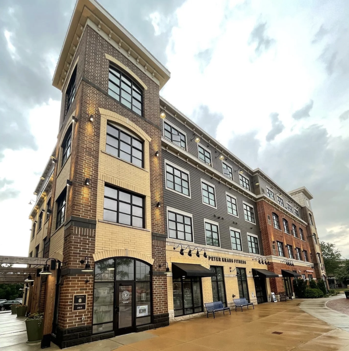 The PKFit Middleton building exterior on Aurora Street